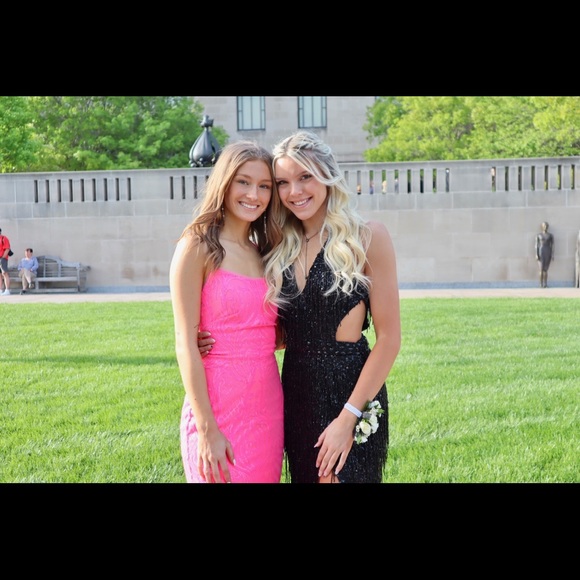 Meet your Posher, Brooklyn - Picture 2 of 2